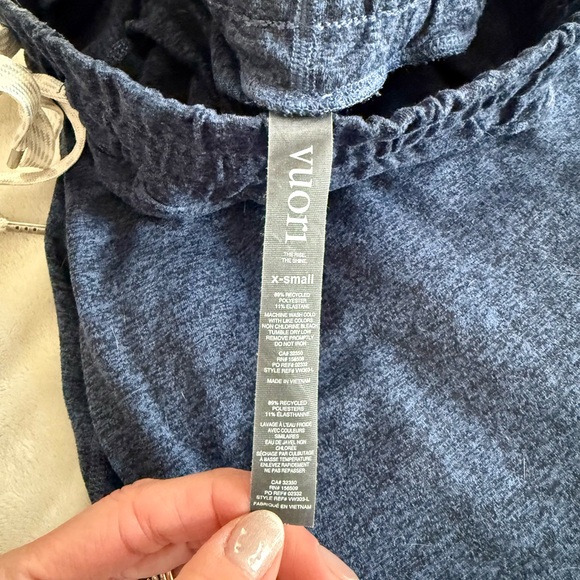 Vuori Women’s performance Halo jogger Navy heather, XS - Picture 3 of 3
